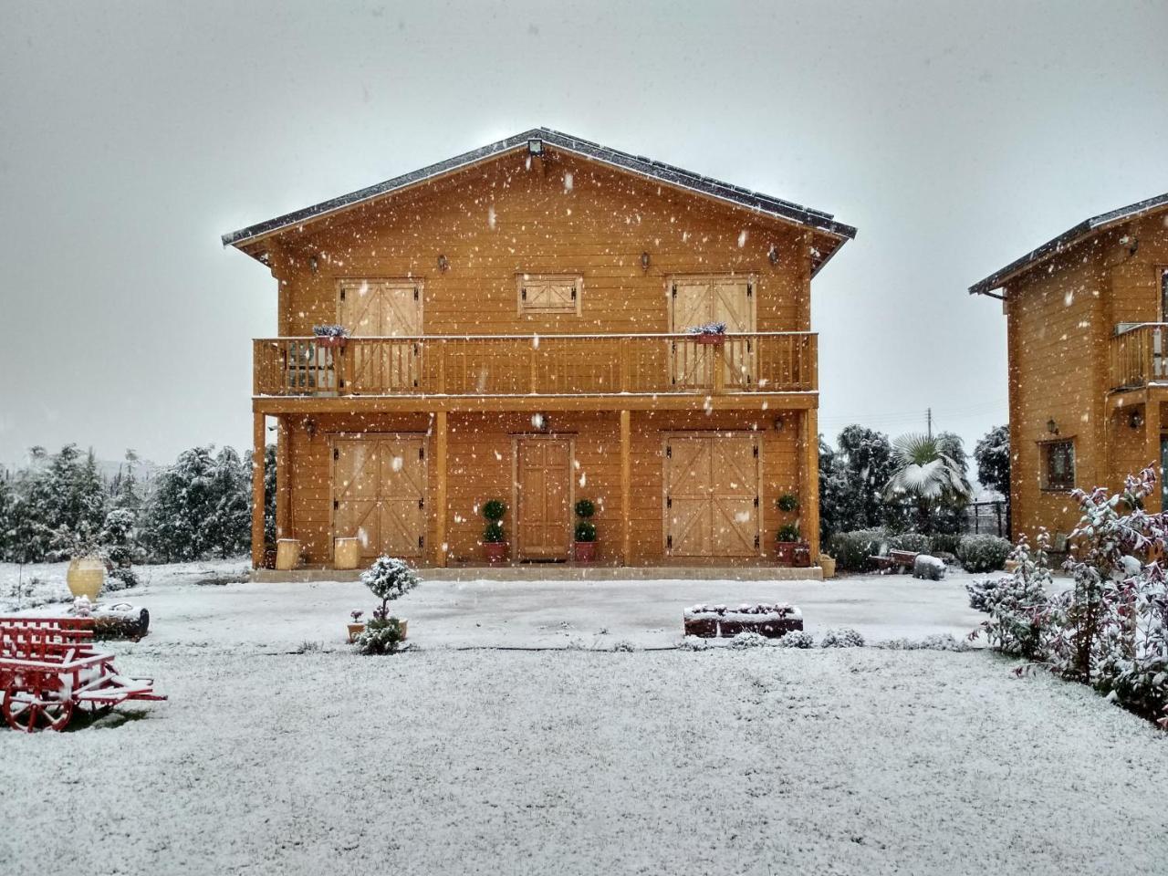 Kastor Chalets Ampelokipoi  Luaran gambar
