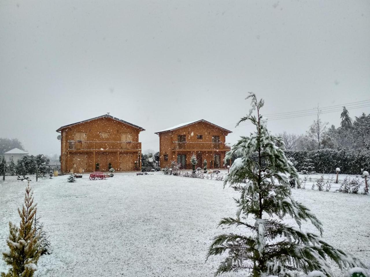 Kastor Chalets Ampelokipoi  Luaran gambar