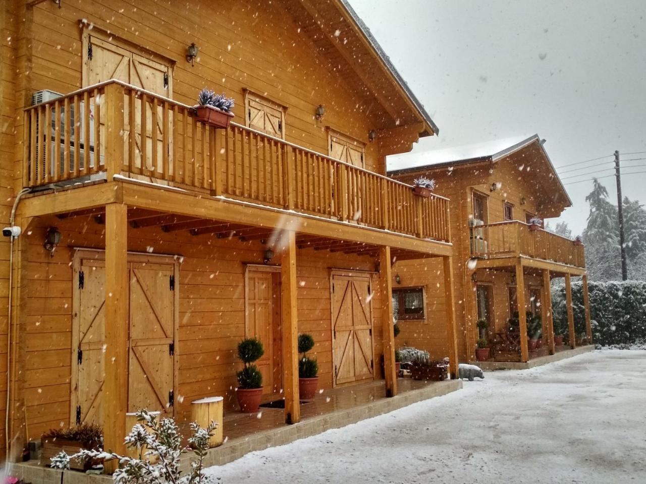 Kastor Chalets Ampelokipoi  Luaran gambar