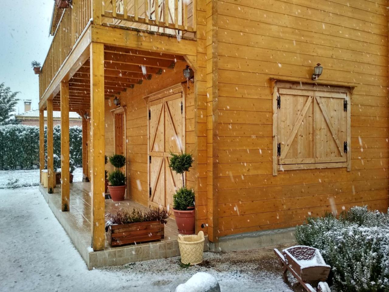 Kastor Chalets Ampelokipoi  Luaran gambar